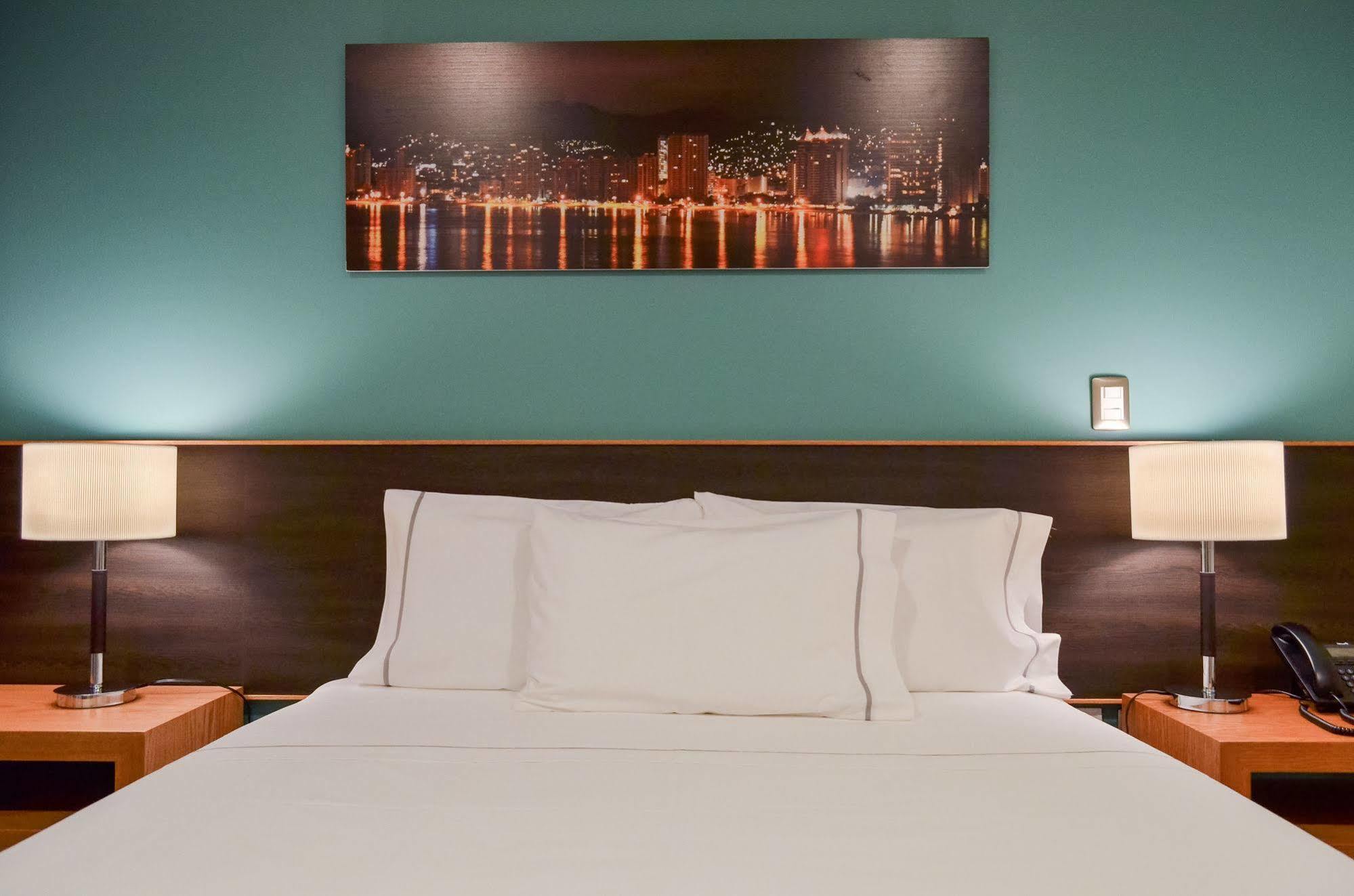 Concept Hotel Zamora de Hidalgo Eksteriør billede