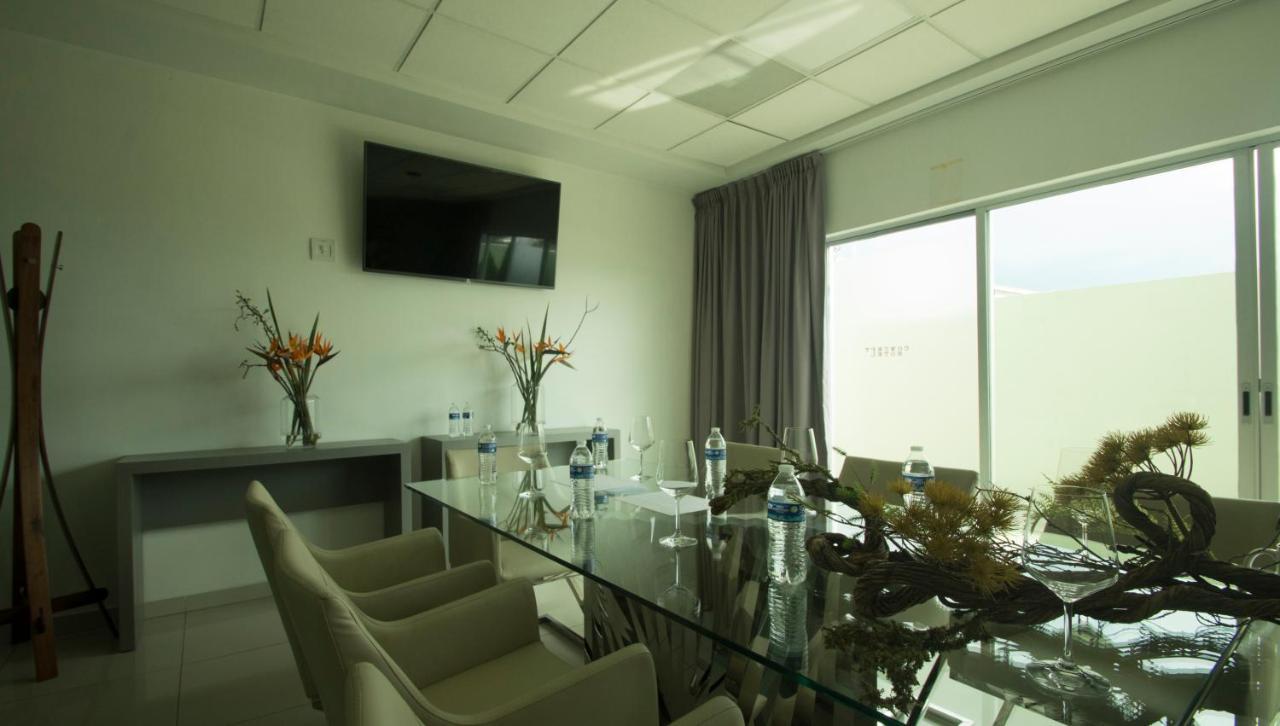 Concept Hotel Zamora de Hidalgo Eksteriør billede